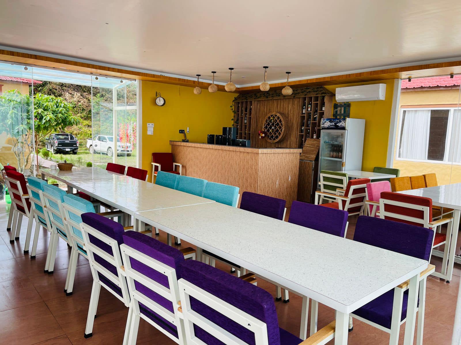 Restaurant & Dining